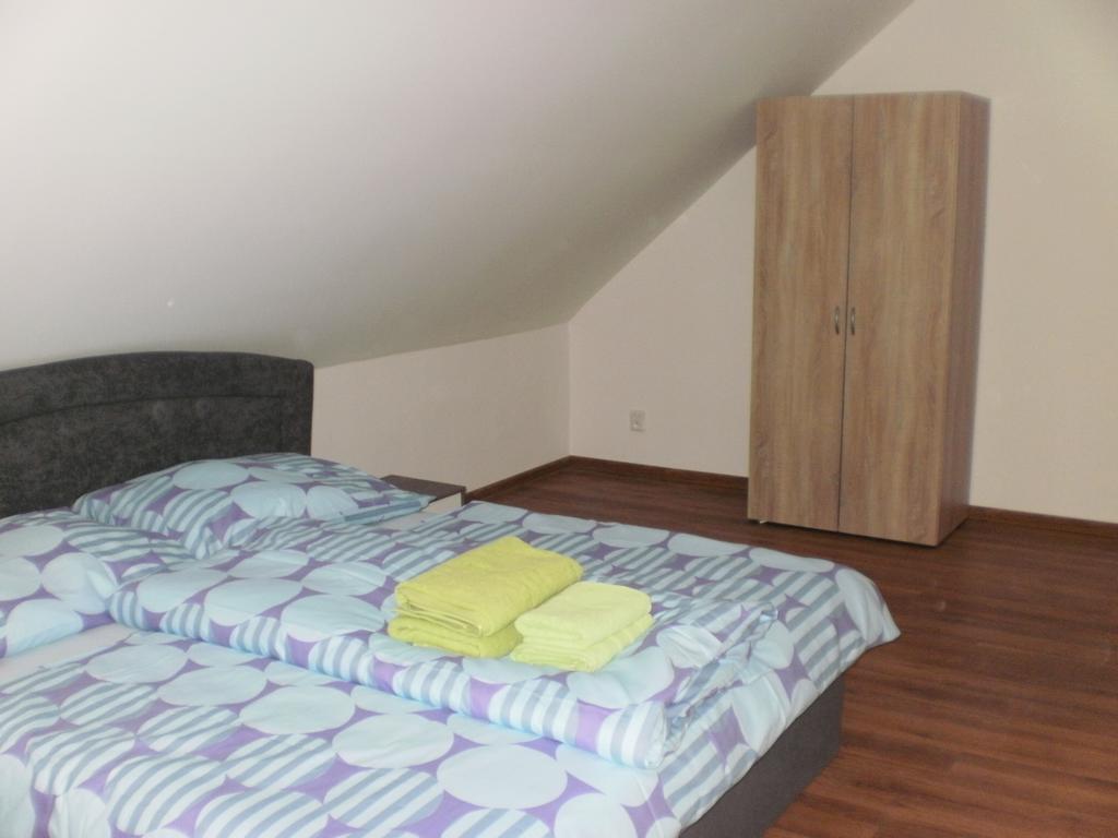 Apartmany Eva Frymburk Exteriör bild