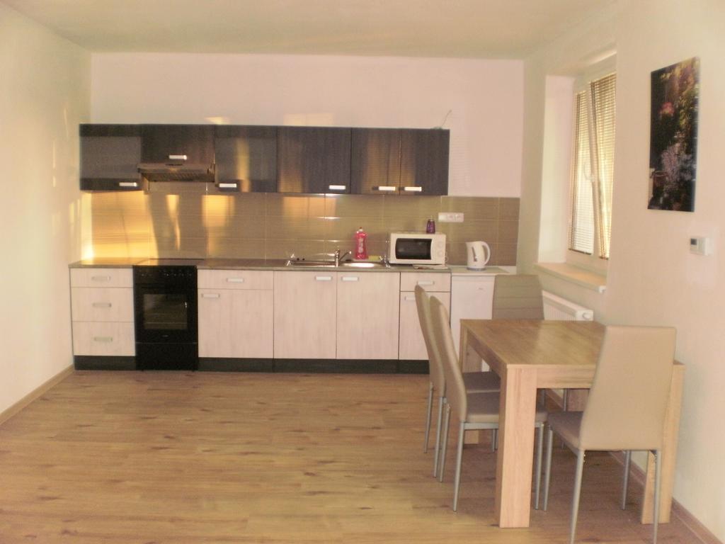 Apartmany Eva Frymburk Exteriör bild